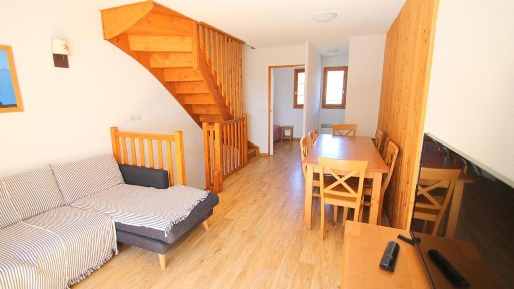 Résidence Parc Aux Etoiles - CH28PAE - CHALET TRIPLEX T5 - TERRASSE - 7 PERS MAE-2104 - 3
