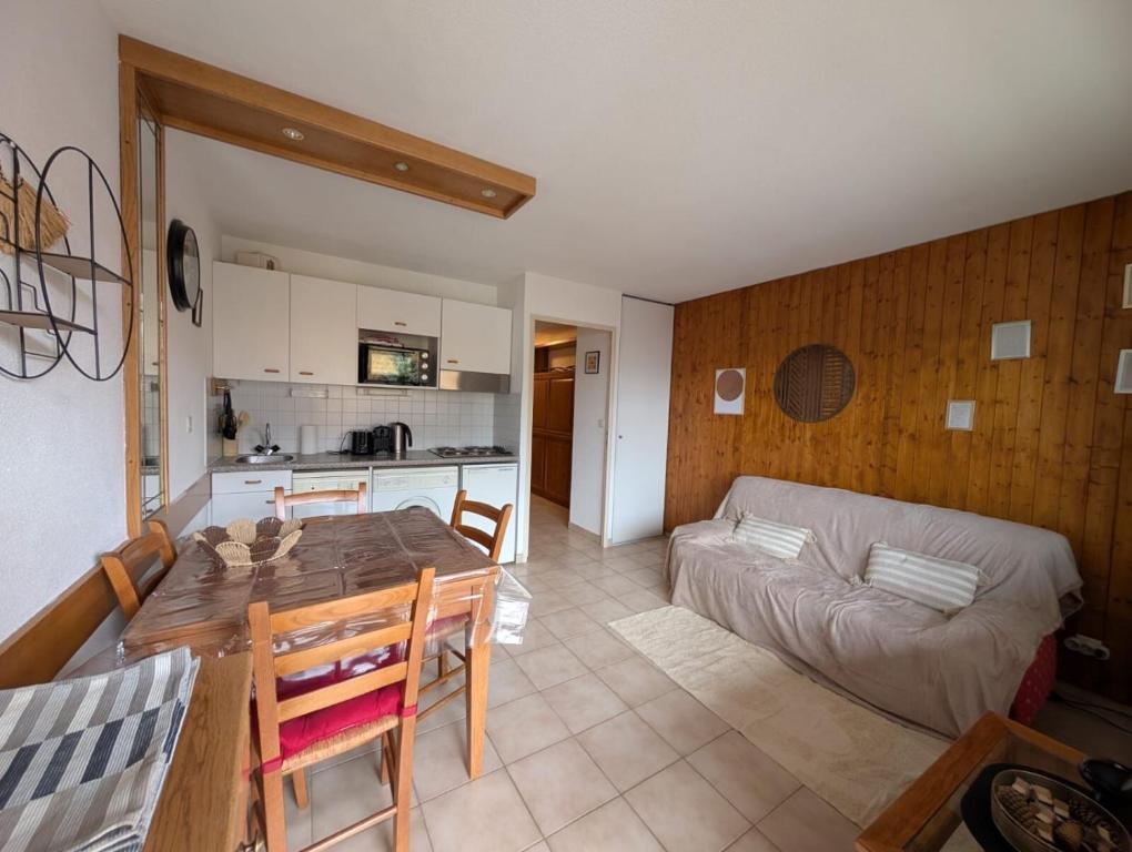 Chalet D'honorÉ - 4 personnes tout confort proche des pistes avec garage MAE-9793 - 4