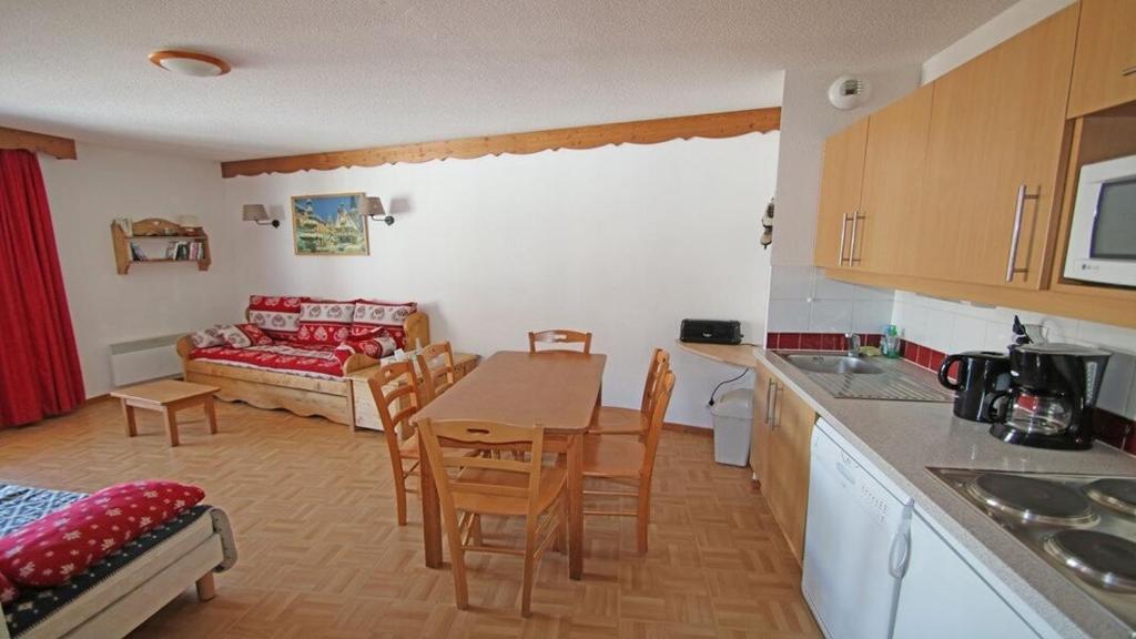 Résidence Parc Aux Etoiles - GEC35 - APPARTEMENT 2 CHAMBRES AVEC BALCON VUE VALLÉE MAE-8894 - 1