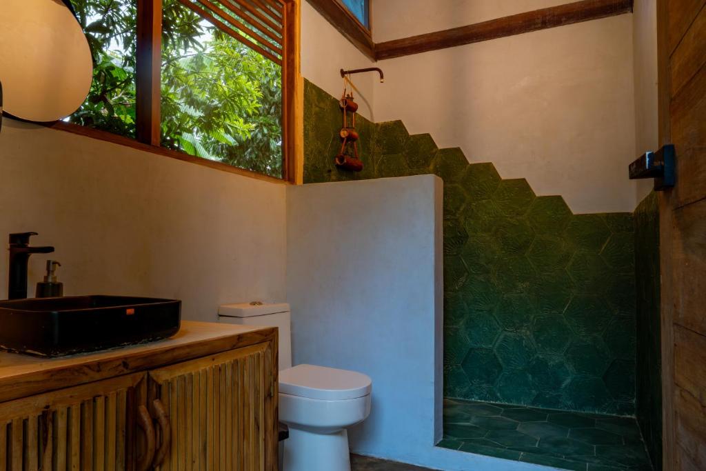 Japanese-Style Cabin Walking distance to Beach - 3