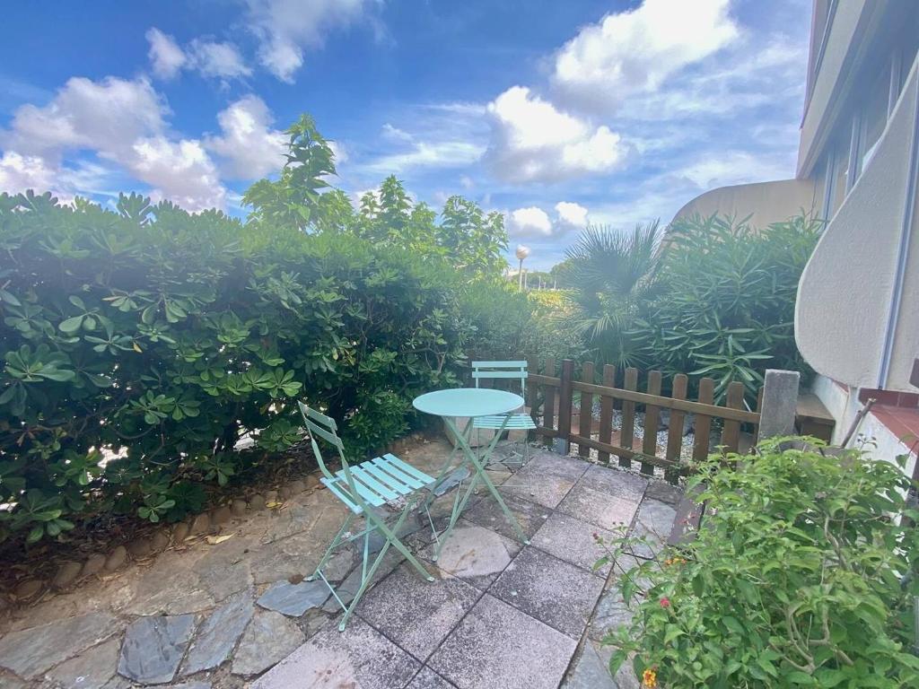 Résidence Les Jardins Du Port - Superbe T2 en rez de jardin dans résidence avec piscine MAE-7031 - 1
