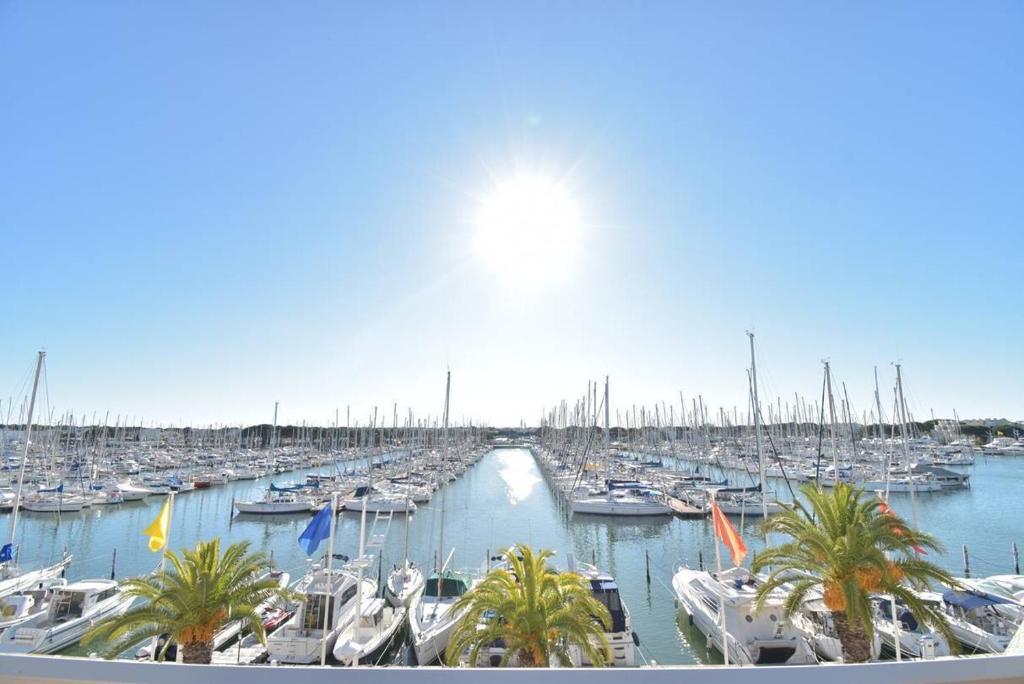 Résidence Le Grand Pavois - Studio cabine climatisé vue port à Port Camargue MAE-7171 - 2