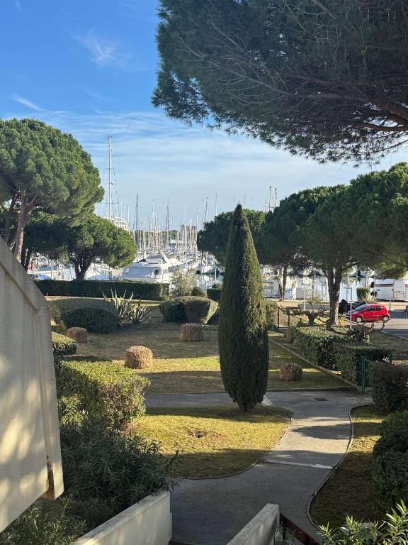 Résidence Le Grand Galion - Appartement vue port dans résidence avec piscine MAE-7123 - 1