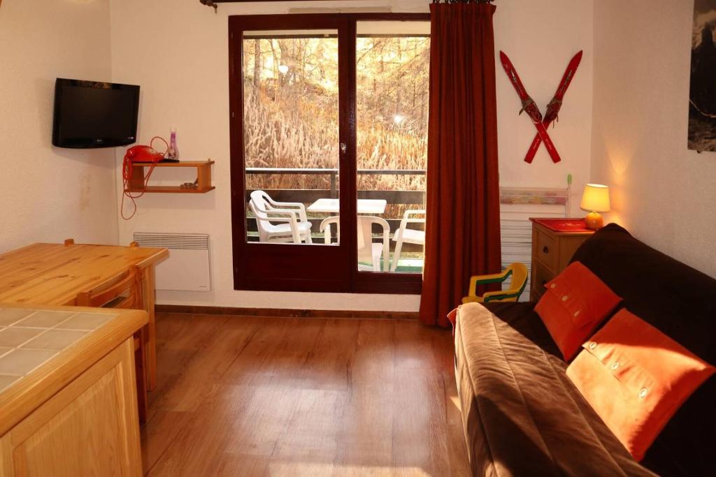 Résidence Le Pouzenc - Studio 6 personnes accès direct aux pistes MAE-7004 - 1
