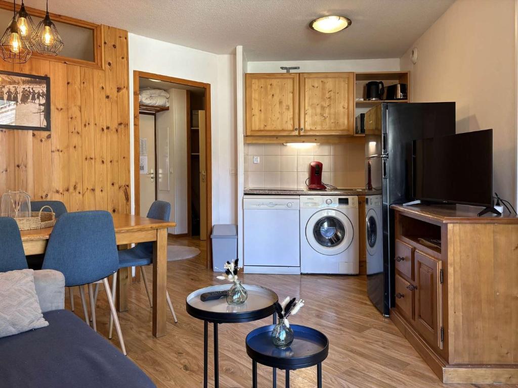 Résidence Les Eglantines - 2 pièces 6 personnes place centrale les Orres 1800 MAE-2811 - 3