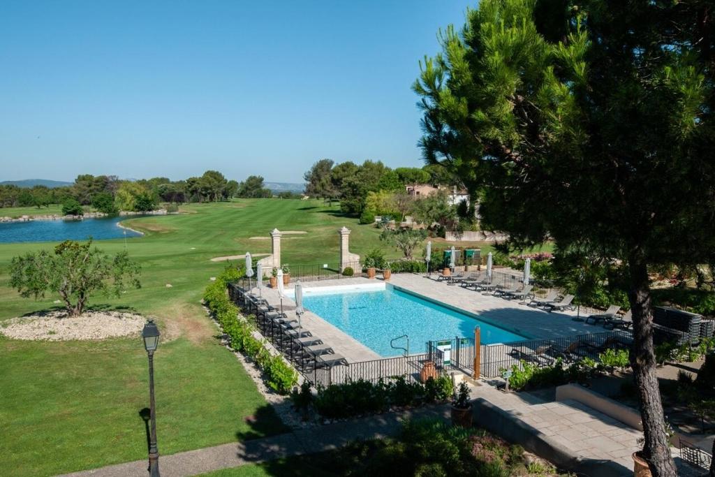 Résidence Hôtel du Golf de Pont Royal - maeva Home - Appartement climatisé avec jardin 2 pièces 4 personnes - Prestige - super Home MAE-8891 - 3