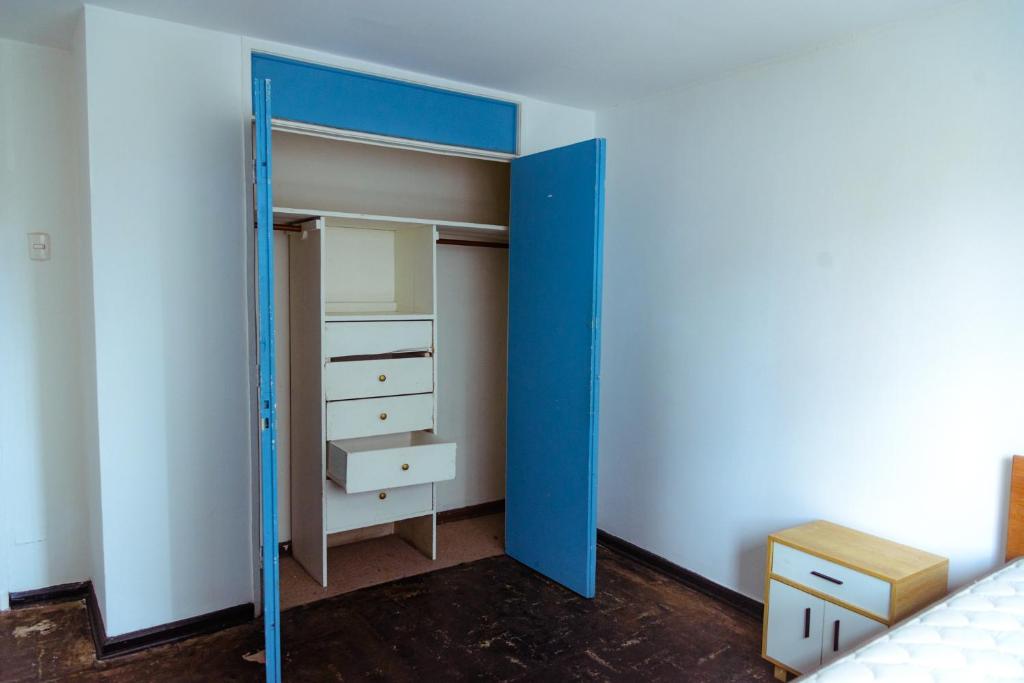 Habitación con baño propio en corazón de Providencia - 2