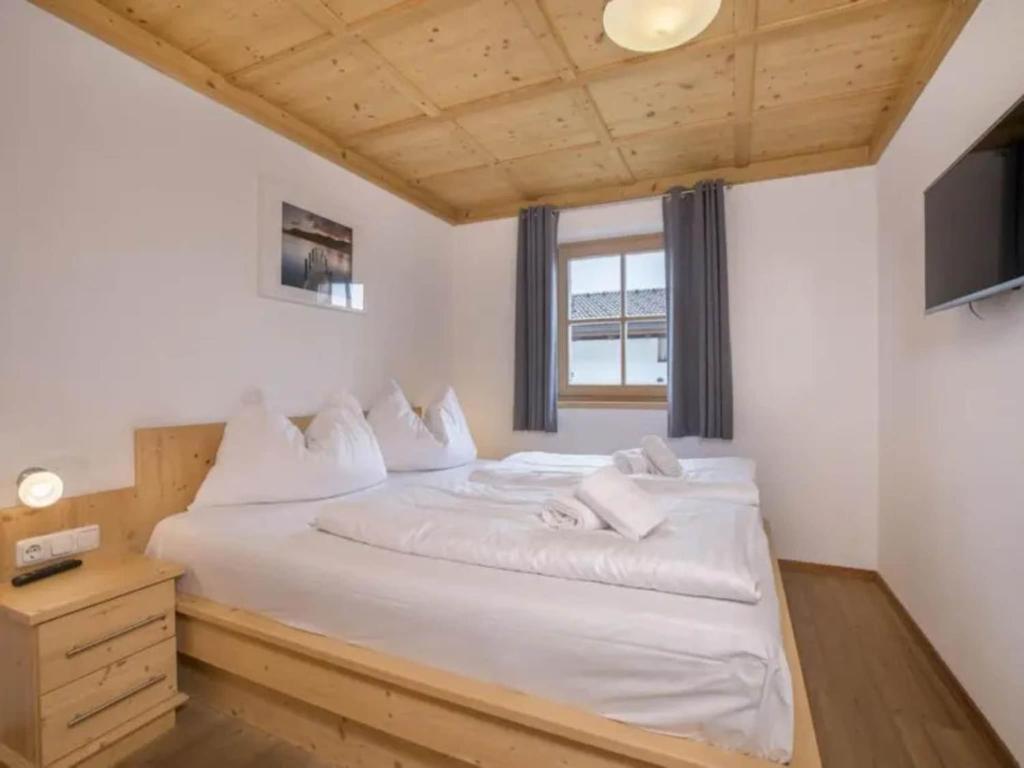 Austrian Mountain Chalet Retreat - 3