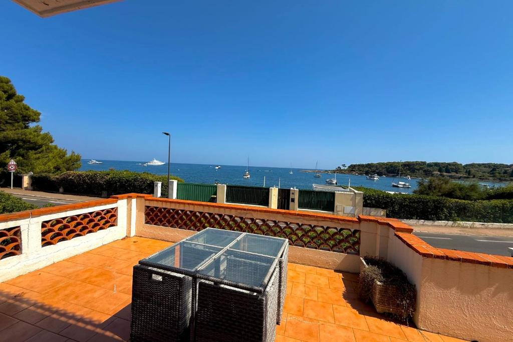 Cap d'Antibes vue plage de la GAROUPE - 8 couchages - Jardin et terrasse - 2