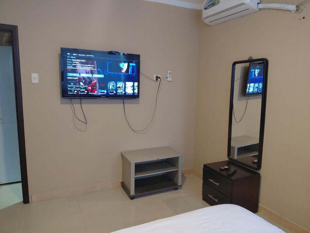 Central, modern and stylish Suite A - 3