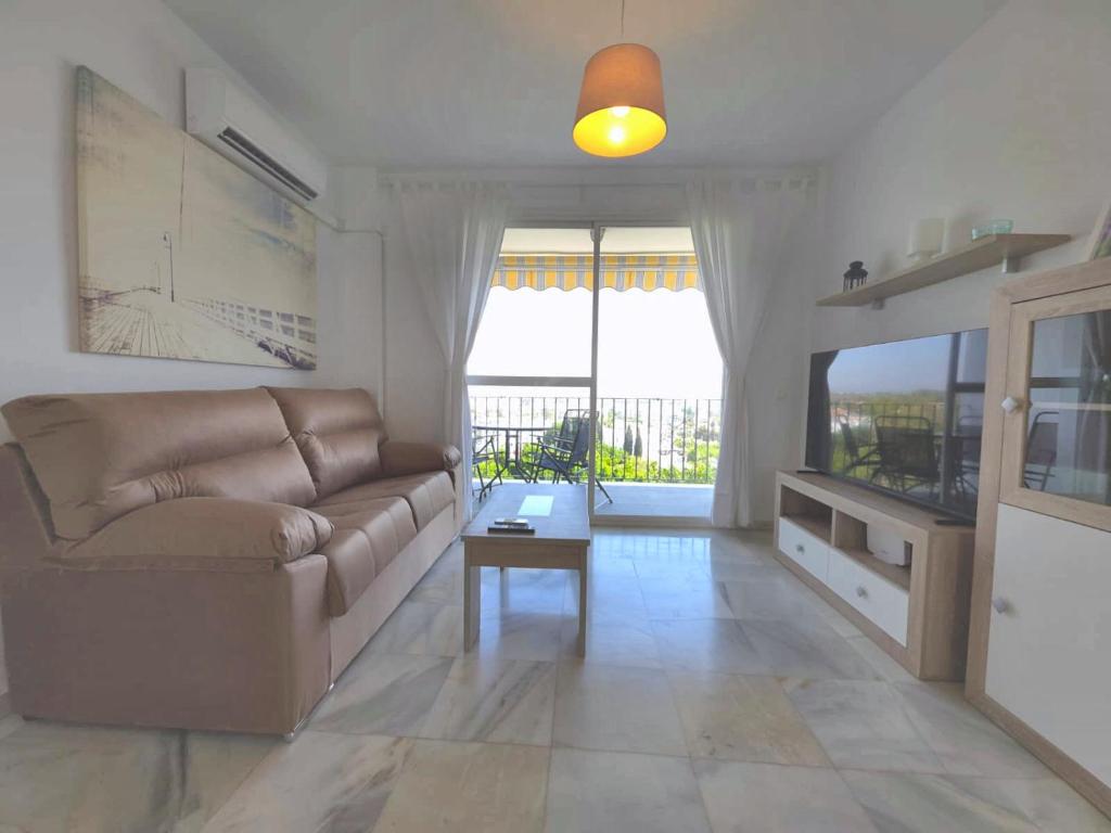 BUENAVISTA - 2-Bedroom for 4 with Sea-View Terrace and AC - Free Street Parking - 1