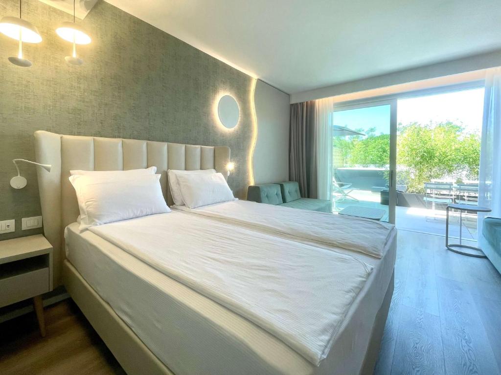 Junior Family Hotel - 2