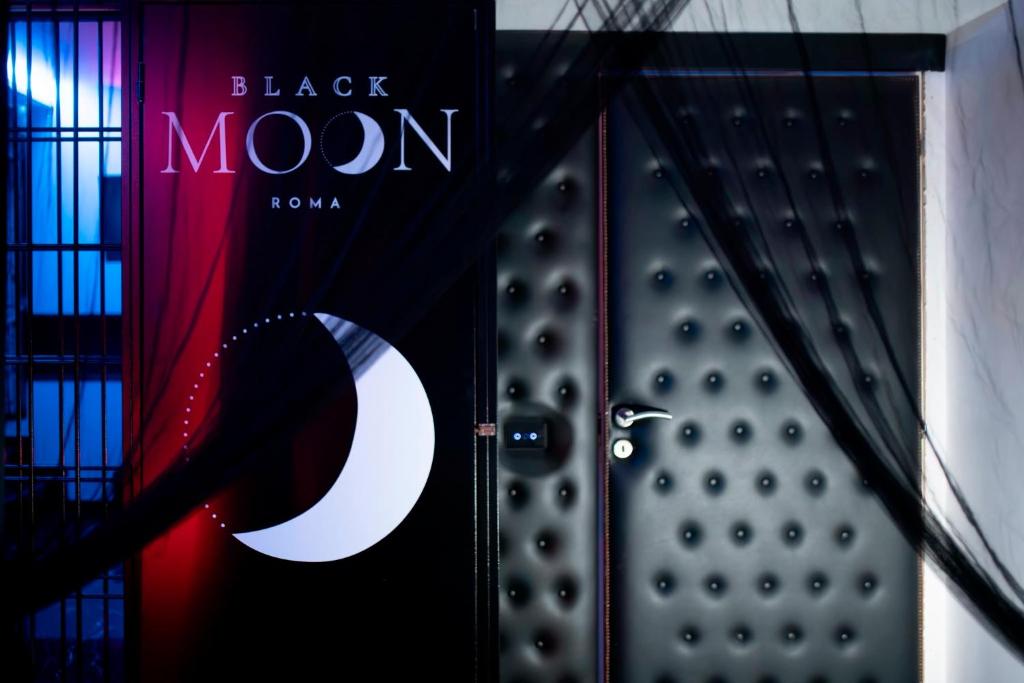 black moon roma - 1