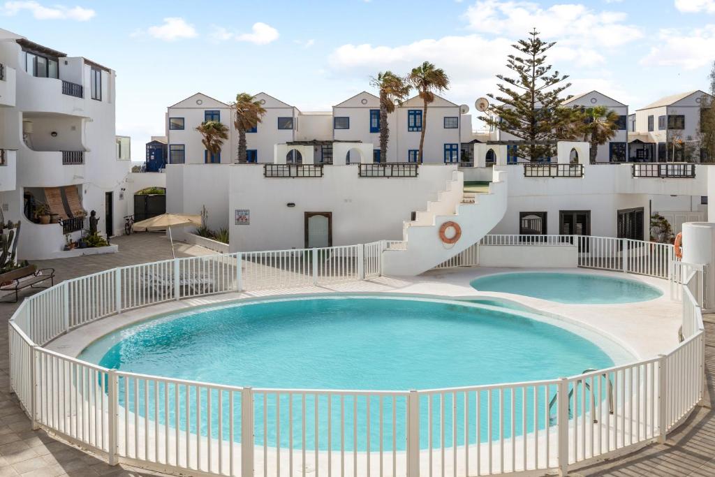 Home2Book Golden Apt Pool & Terrace Costa Teguise - 4