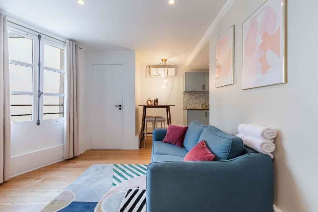 Bright AC Room Apartment in Marais Bastille - 3