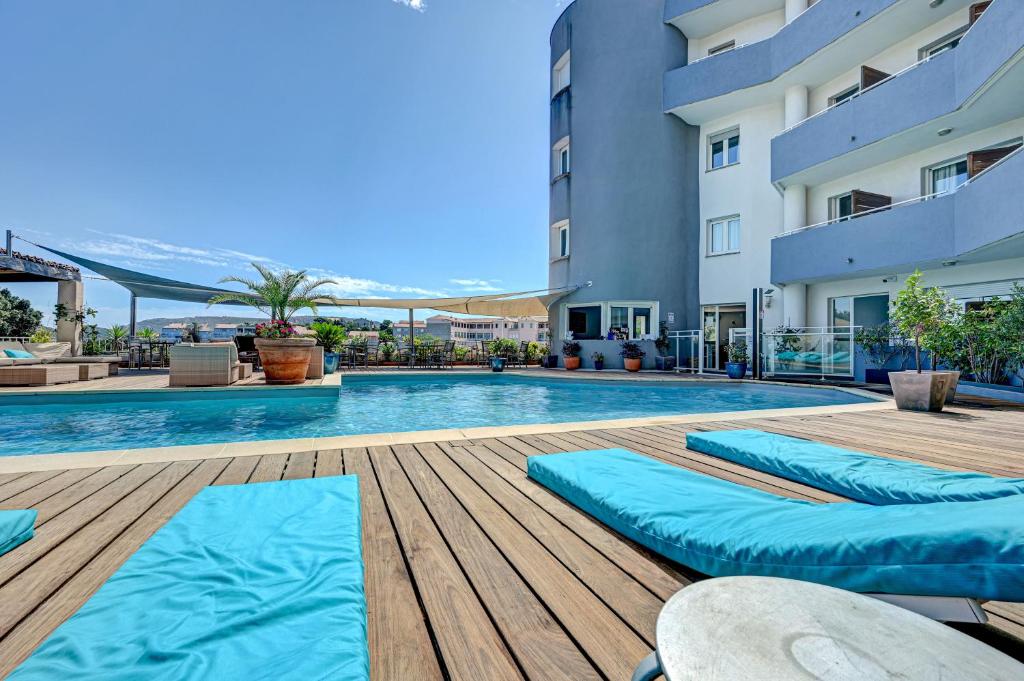 Hotel Le Tilbury - 2