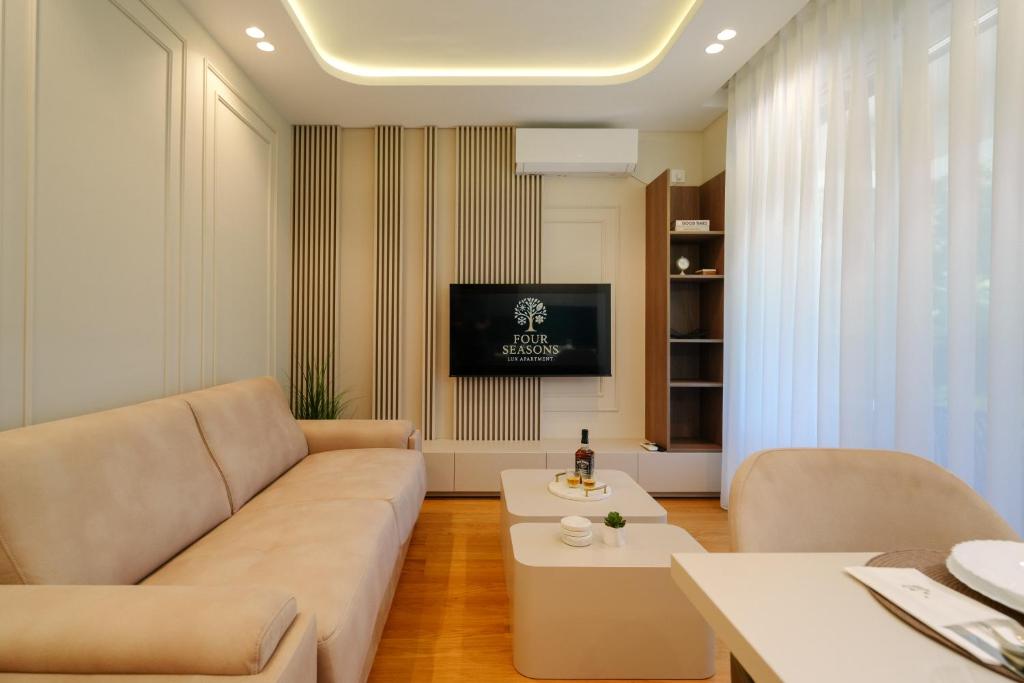 Four Seasons Lux Apartment - 3