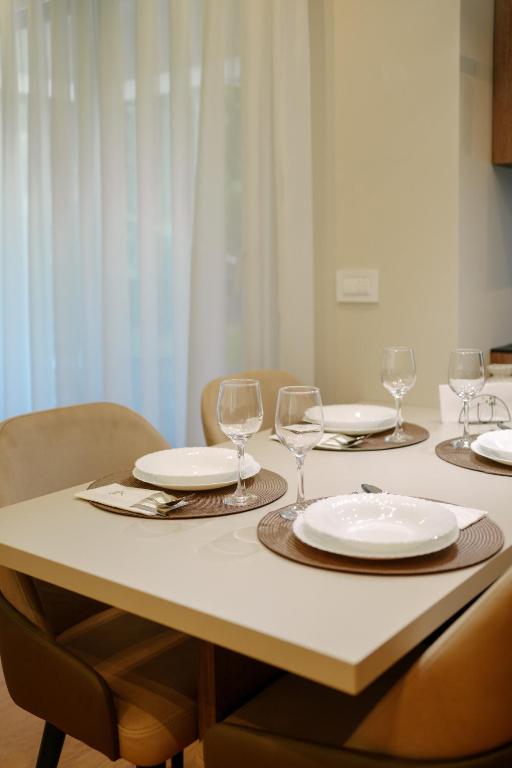 Four Seasons Lux Apartment - 4