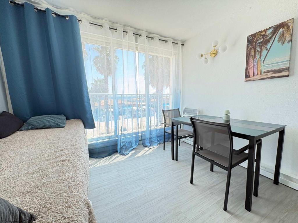 Cozy Seafront Studio on the Mediterranean - 3