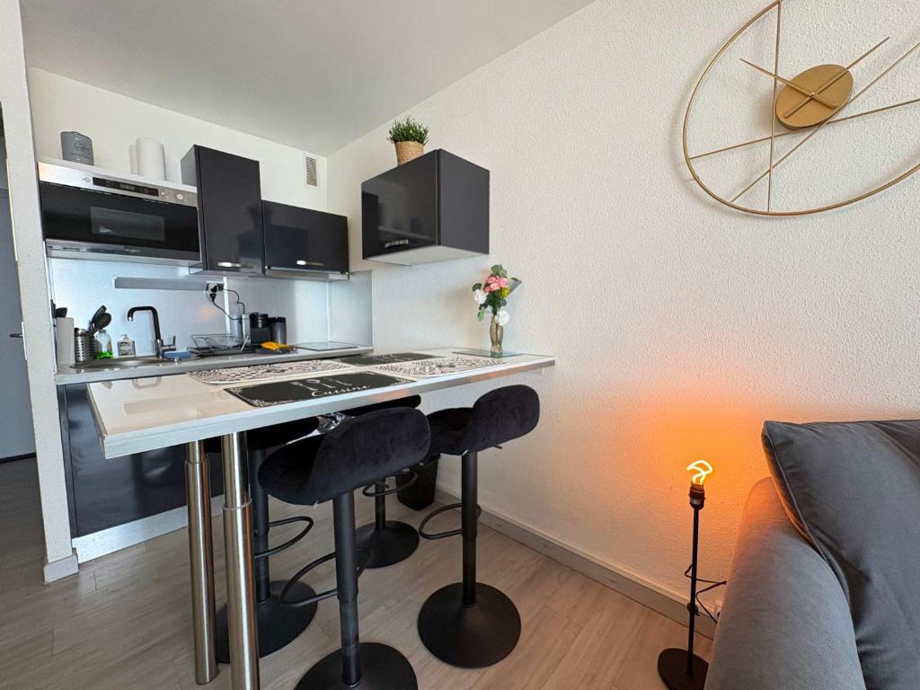 Cozy Seafront Studio on the Mediterranean - 5