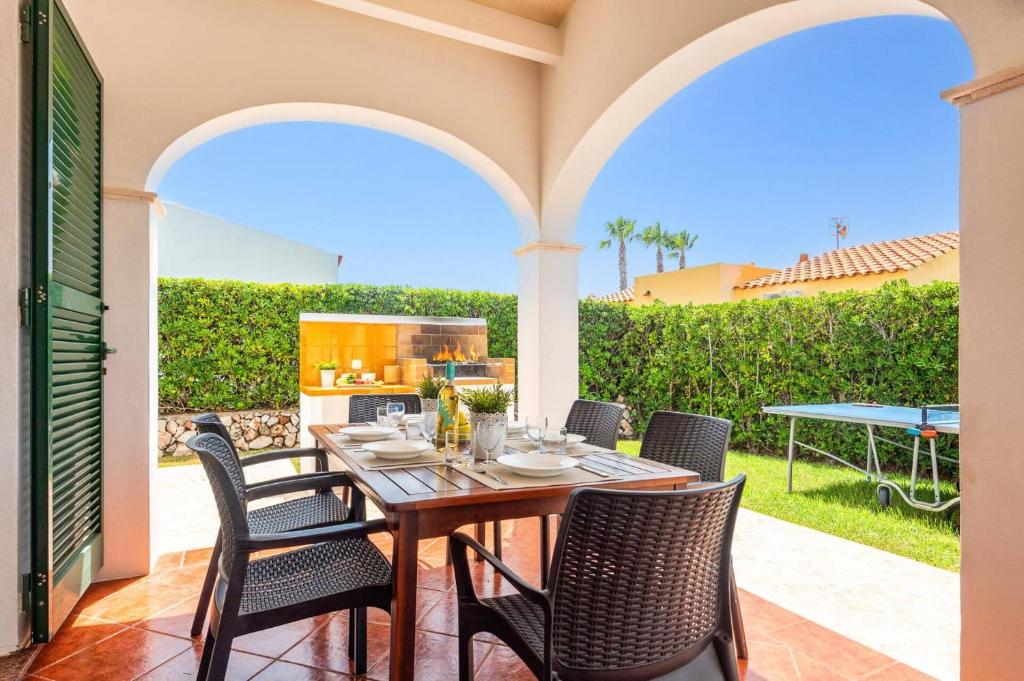 Villa Avellano by Villa Plus - 3