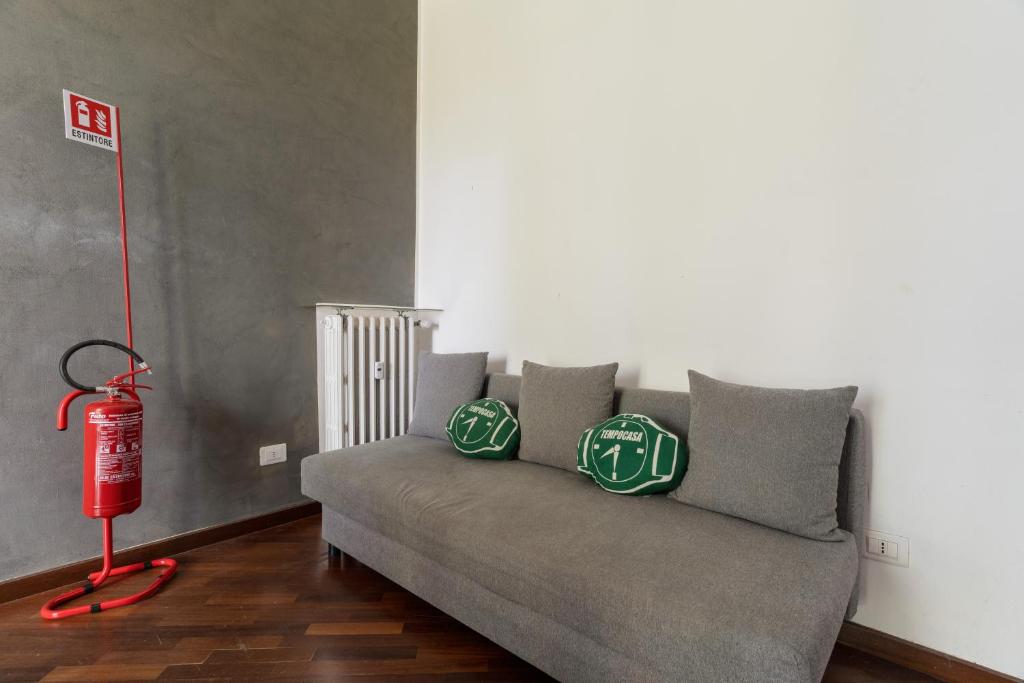 GuestHost - Cozy Balcony Flat X3 Argonne MM4 - 4