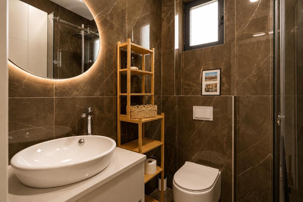 Panoramic Sea View 3BR Pool & Private Parking - 3
