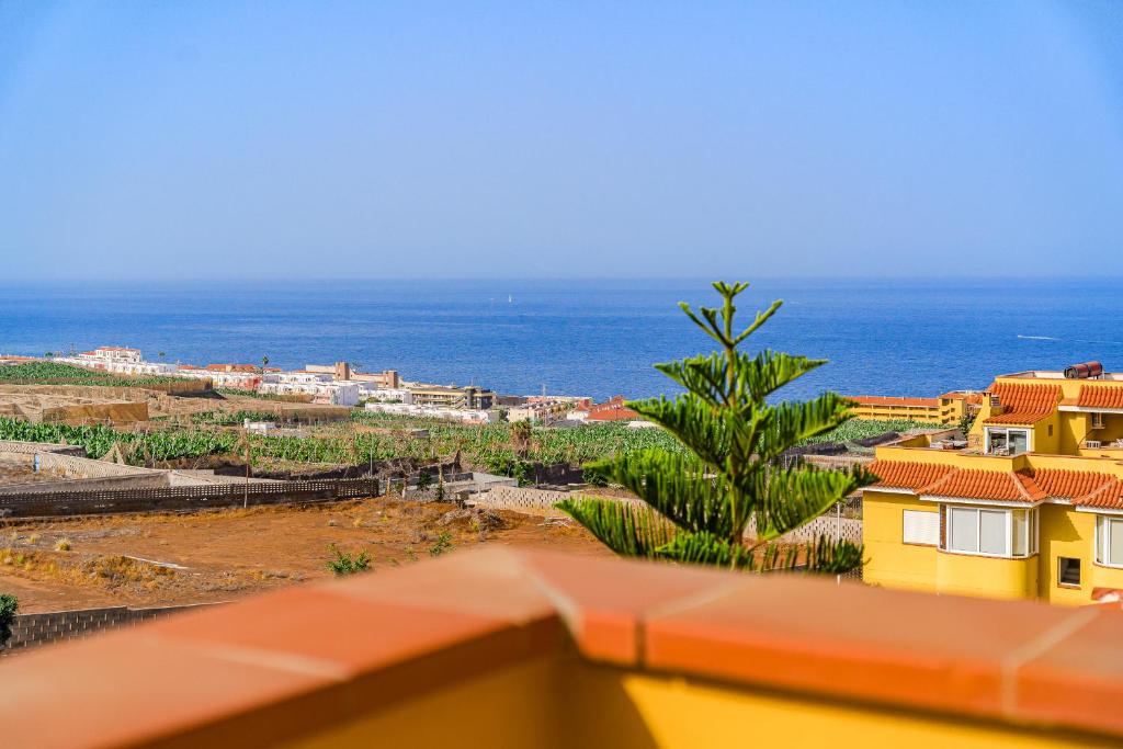 Laura's Los Gigantes View Penthouse - 3