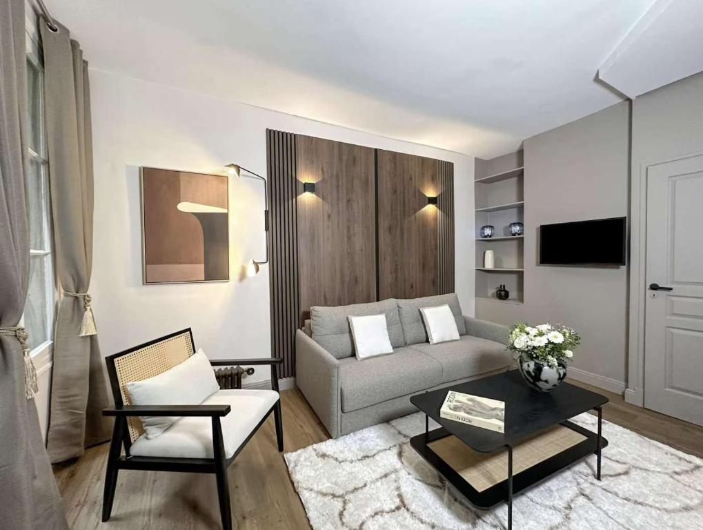 Superb Appartment close to Marais 1B 4P - 1