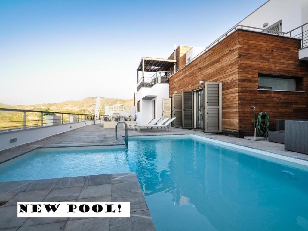 Magnificent Villa with private pool - 3