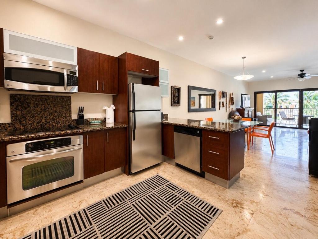 Exotic 1BR Oceanfront Condo 3rd Floor at El Faro by DPM - 4