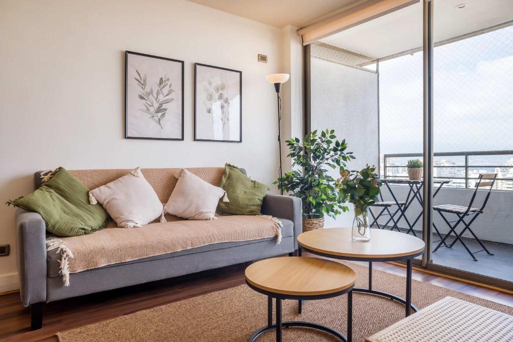 Apt in Las Condes with Pool and Private Balcony - 1