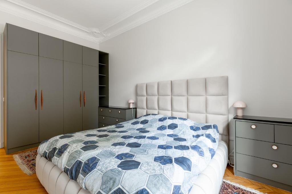 Prestigious 4BR - Sleeps 9 - Trocadero - 3
