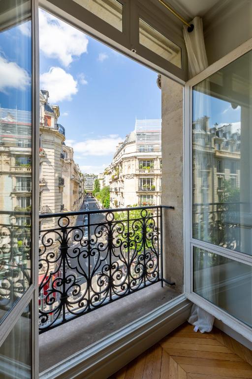 Prestigious 4BR - Sleeps 9 - Trocadero - 4