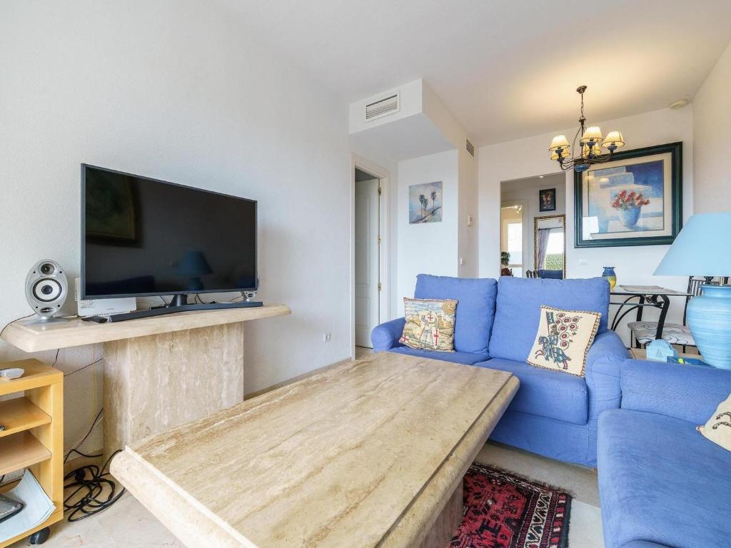 Apartment with garden and communal pool - 2