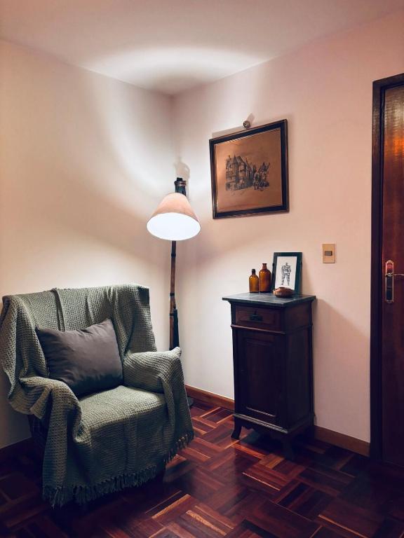 Bright - Cozy - Spacious Downtown MVD - Sleeps 4 - 2