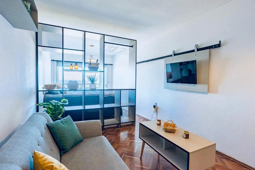 Oceanfront Malvín, Balcony with amazing views - 4