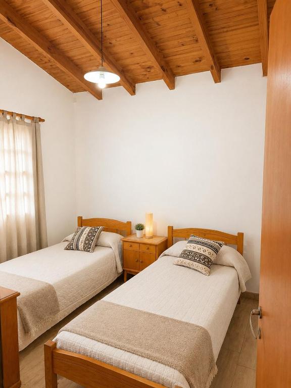 Casa mendocina con gran jardín y parrilla - 5