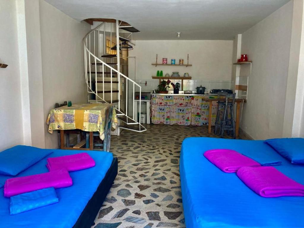 Charming Guest Room Retreat in Jardn Colombia - 4