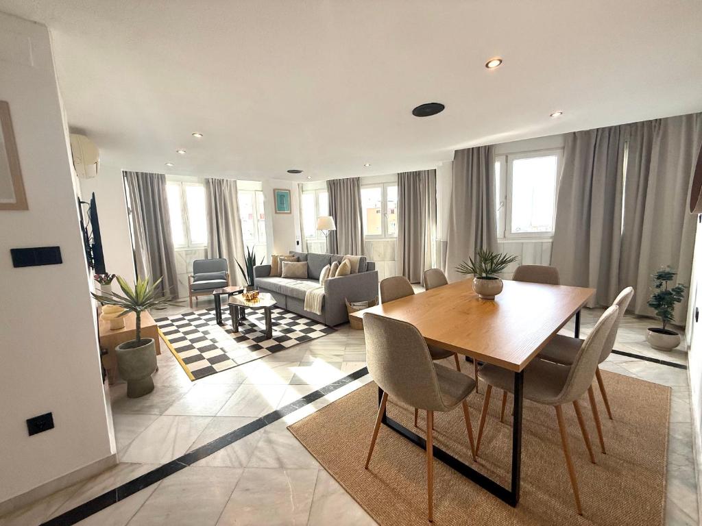 Apartamento Exclusivo de Diseño y piscina en centro de Torremolinos - 3