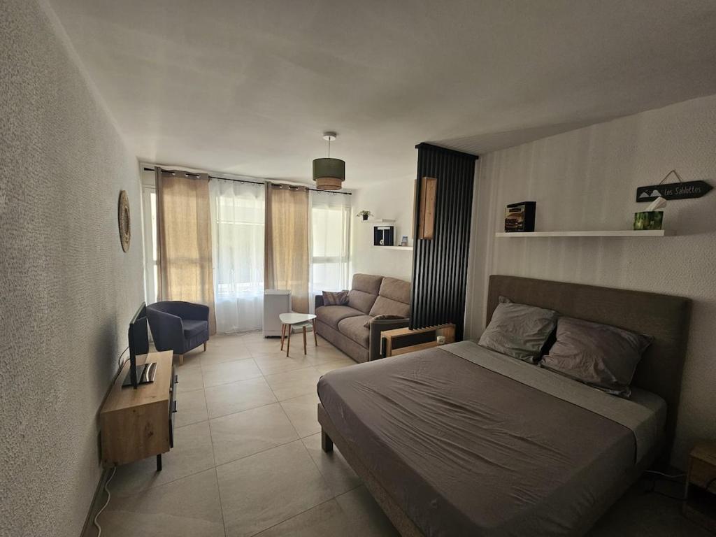 Studio proche plage les Sablettes - 1