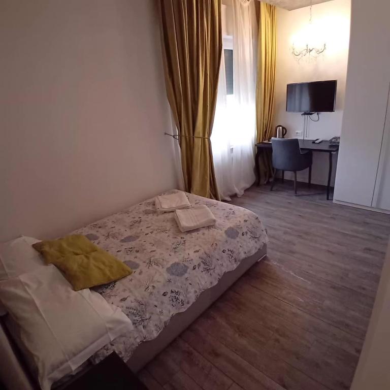 Central Guest inn - 5