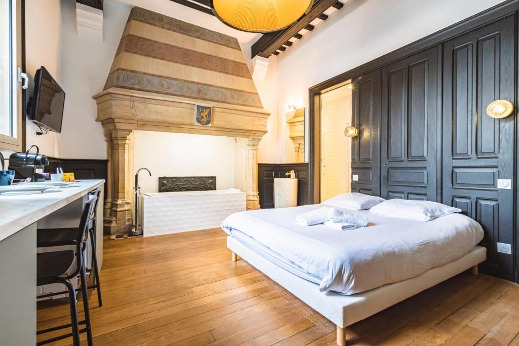 L'Arche, Maison des Tournelles #cathédralereims - 4