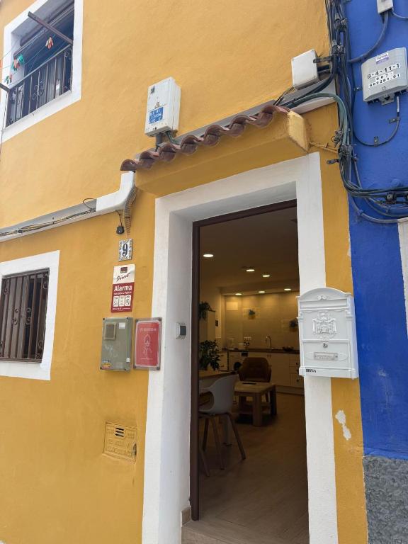 Casa Amarilla - 3