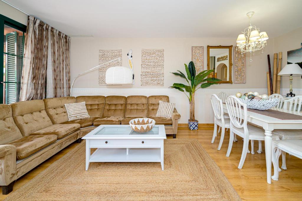 Exclusive bungalow in Sierra Cortina - 3