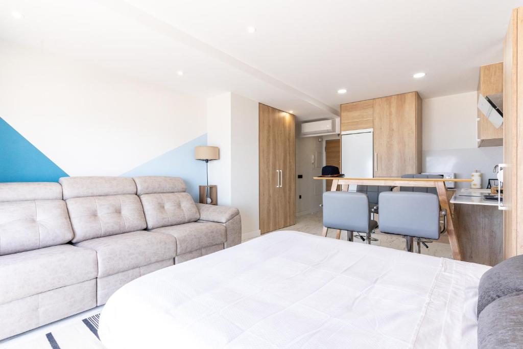 Estudio Paseo Maritimo by Expoholidays 3 - 3