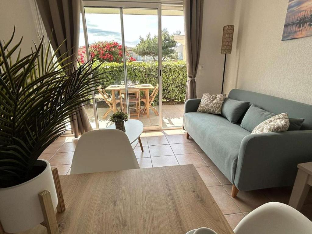 Apparemment RdC climatisé avec piscine, terrasse et parking - App 1502 - 2