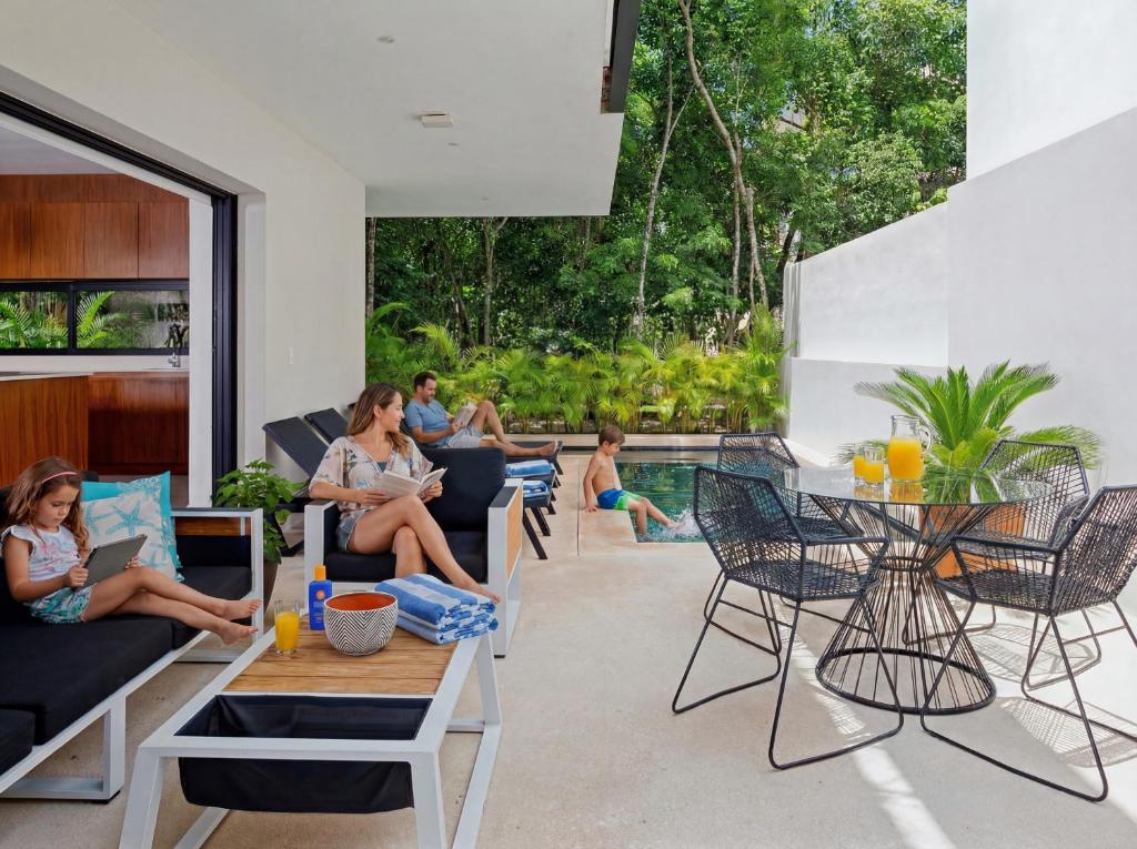 Lux Villa Heated Pool and Cenote Access - 1