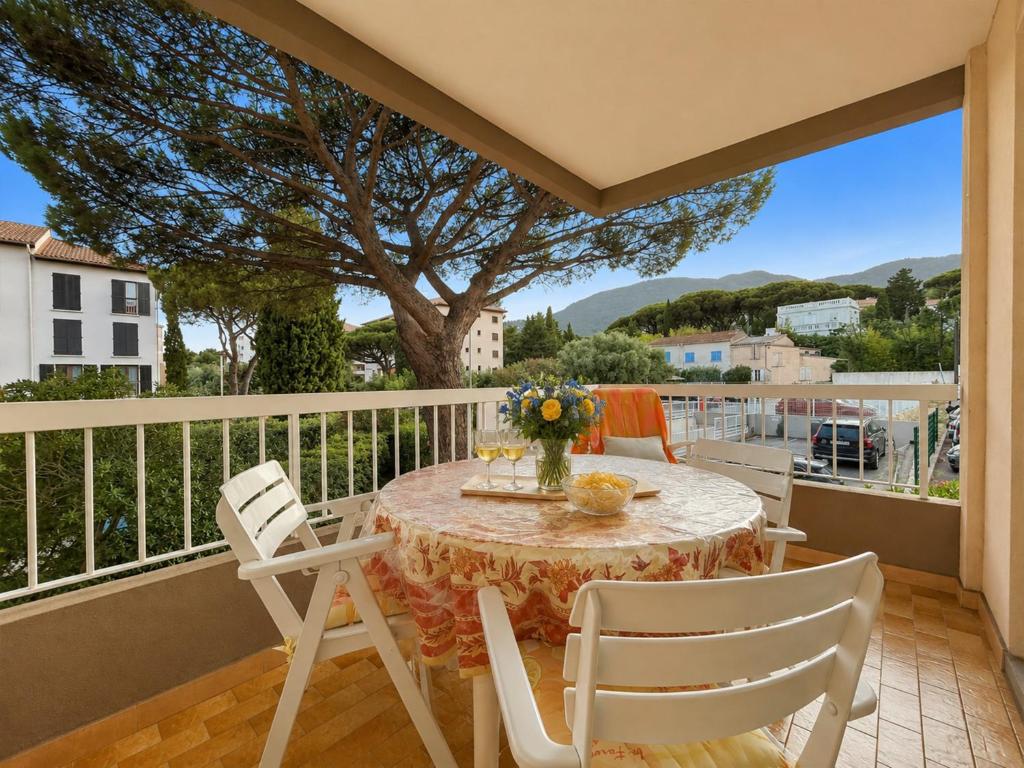 Charmant T2 Cavalaire, Balcon & Parking - 3