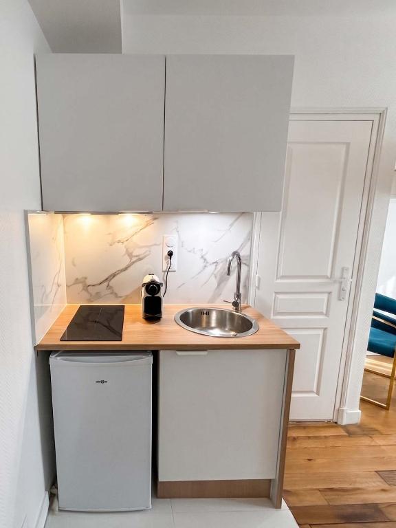 New 112 Suite Polly - Cosy Apartment Paris Center - 2